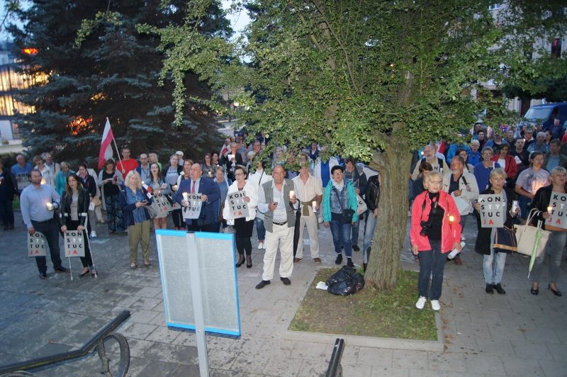 Protest przed Sądem Rejonowym w Olsztynie, 25.07.2017 r., fot. S. Olsztyn