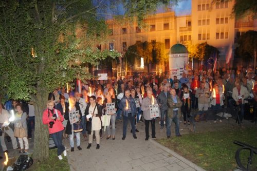 Protest przed Sądem Rejonowym w Olsztynie, 25.07.2017 r., fot. S. Olsztyn