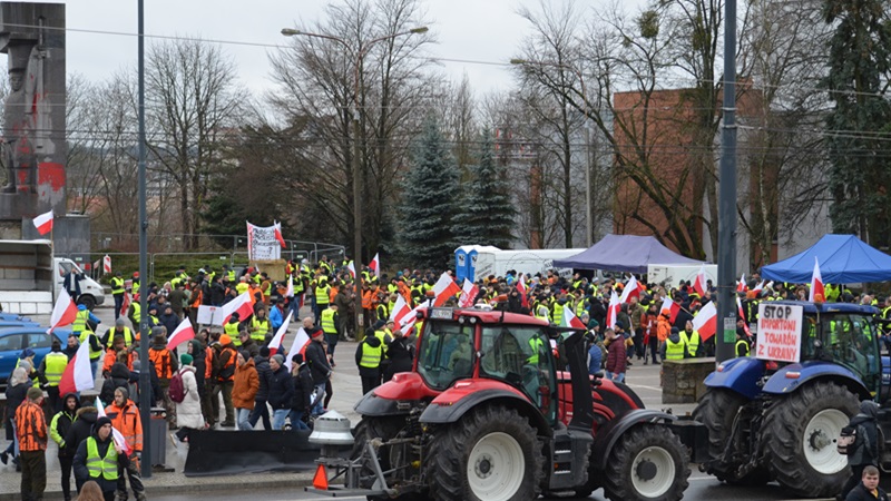 Protest rolników w Olsztynie - 20.02.2024 - fot. Andrzej Adamowicz